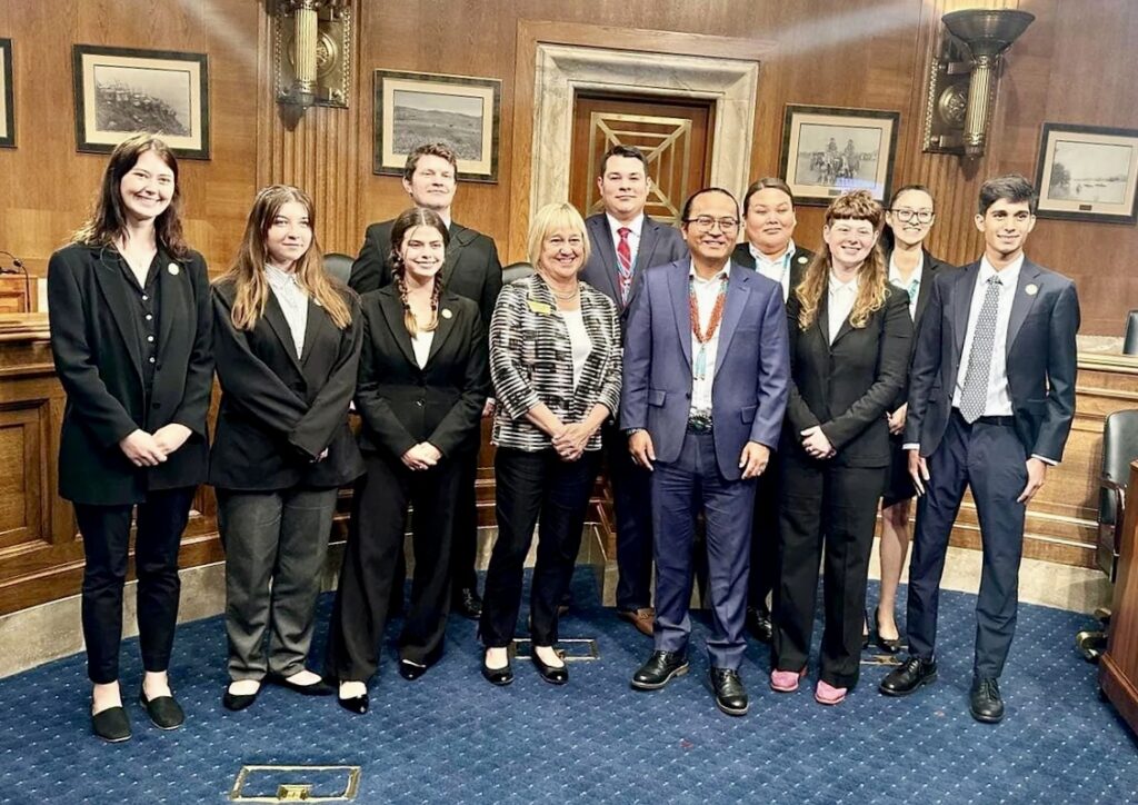 Collin Parks (far left) interned with the Navajo Nation Washington Office through the TFAS program.